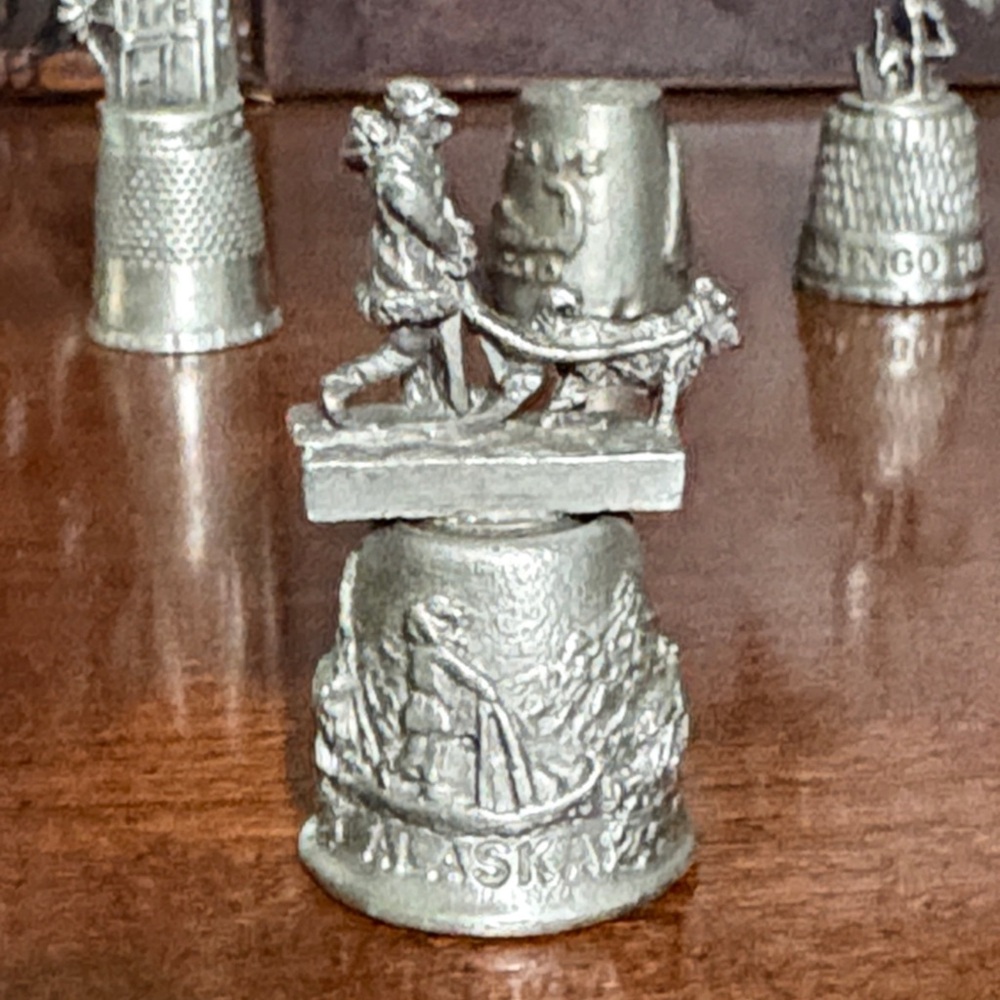 Alaska Souvenir Pewter Thimble with Sled Dog Design